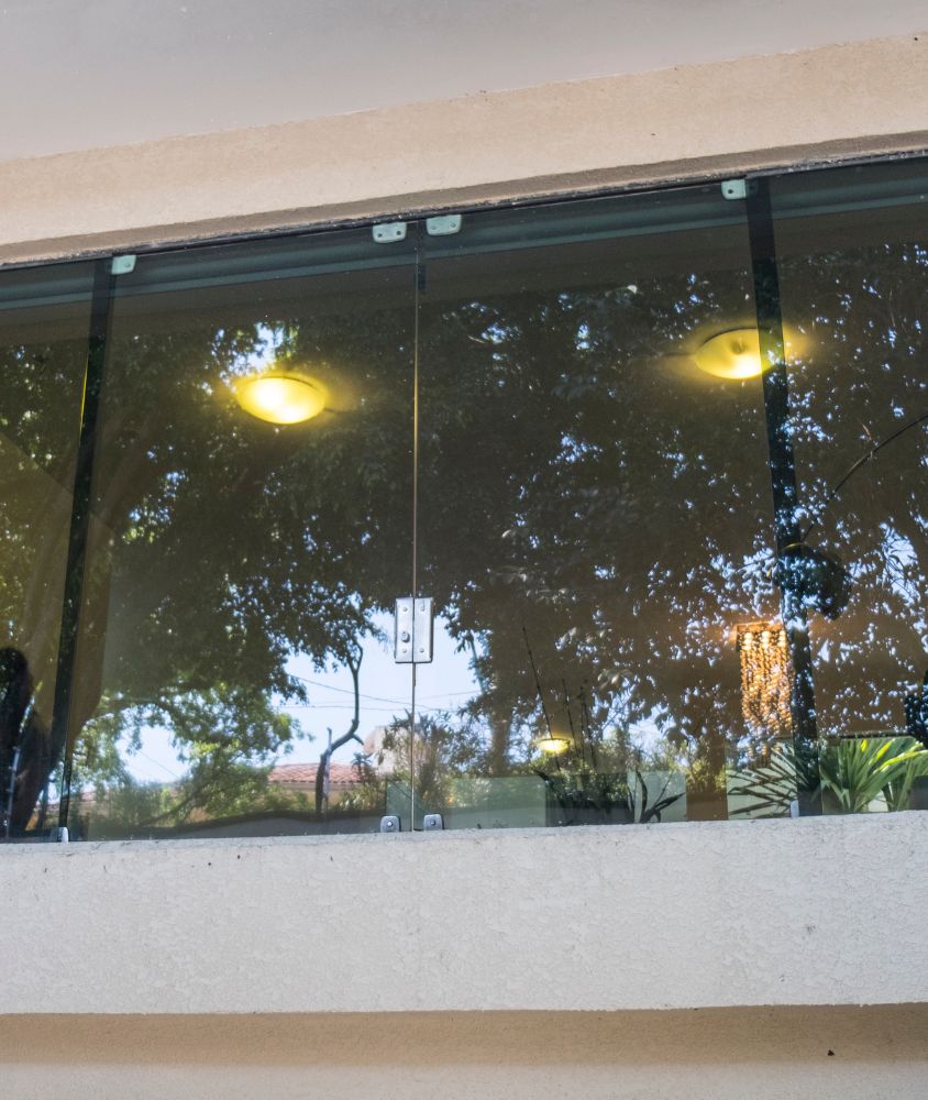 janela de vidro em Petrolina